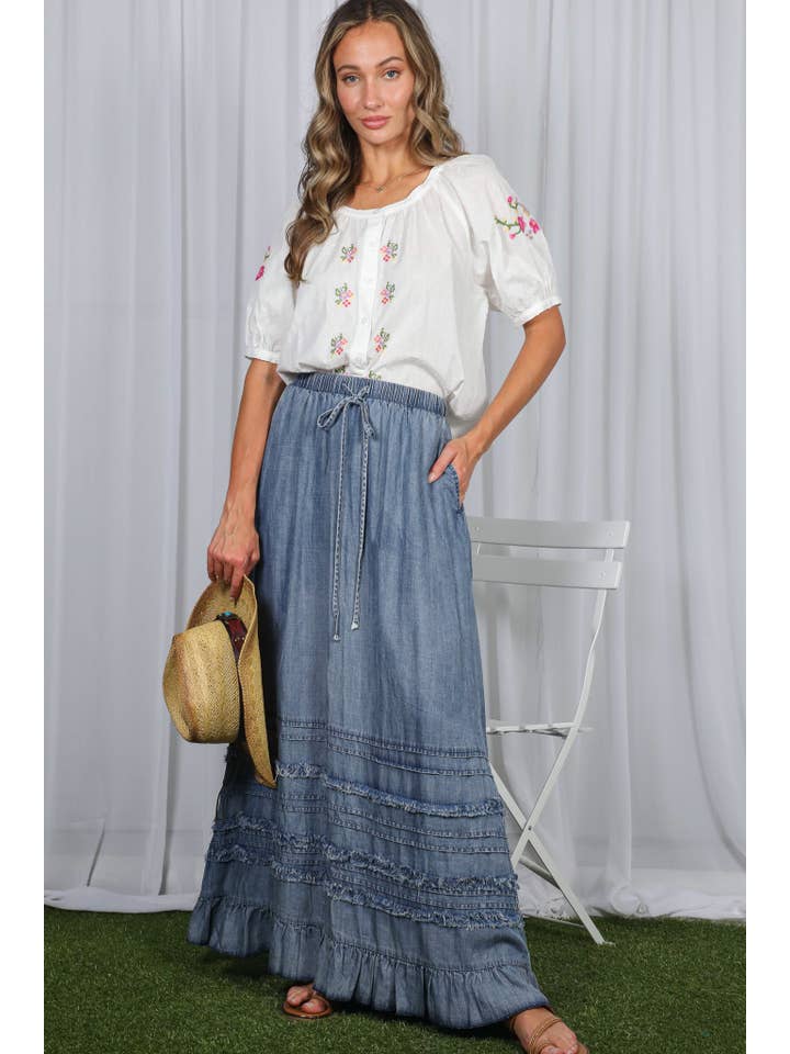 Vine & Love - Wholesale Skirt - Women's - Ruffle Frayed Hem Chambray Casual Western Maxi Skirt VS831517