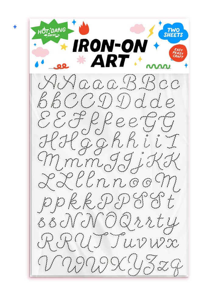 Parure de draps noire avec alphabet brodé pour la vente par Hot Dang Press