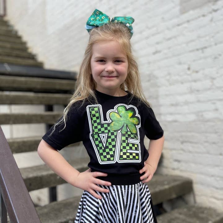 STP LOVE Clover Tee, Black for wholesale by Micro Me