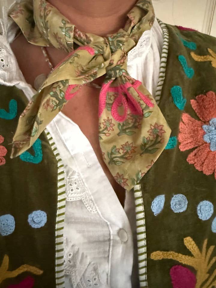ToutVintage - Wholesale Jacket - Women's - Suzani Embroidery cotton jacket LOVE Olive green