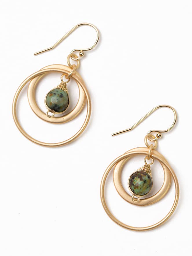 Tranquil Gardens Kreolen, afrikanisches Türkis, mattgold für den Großhandel von Anne Vaughan Designs Jewelry