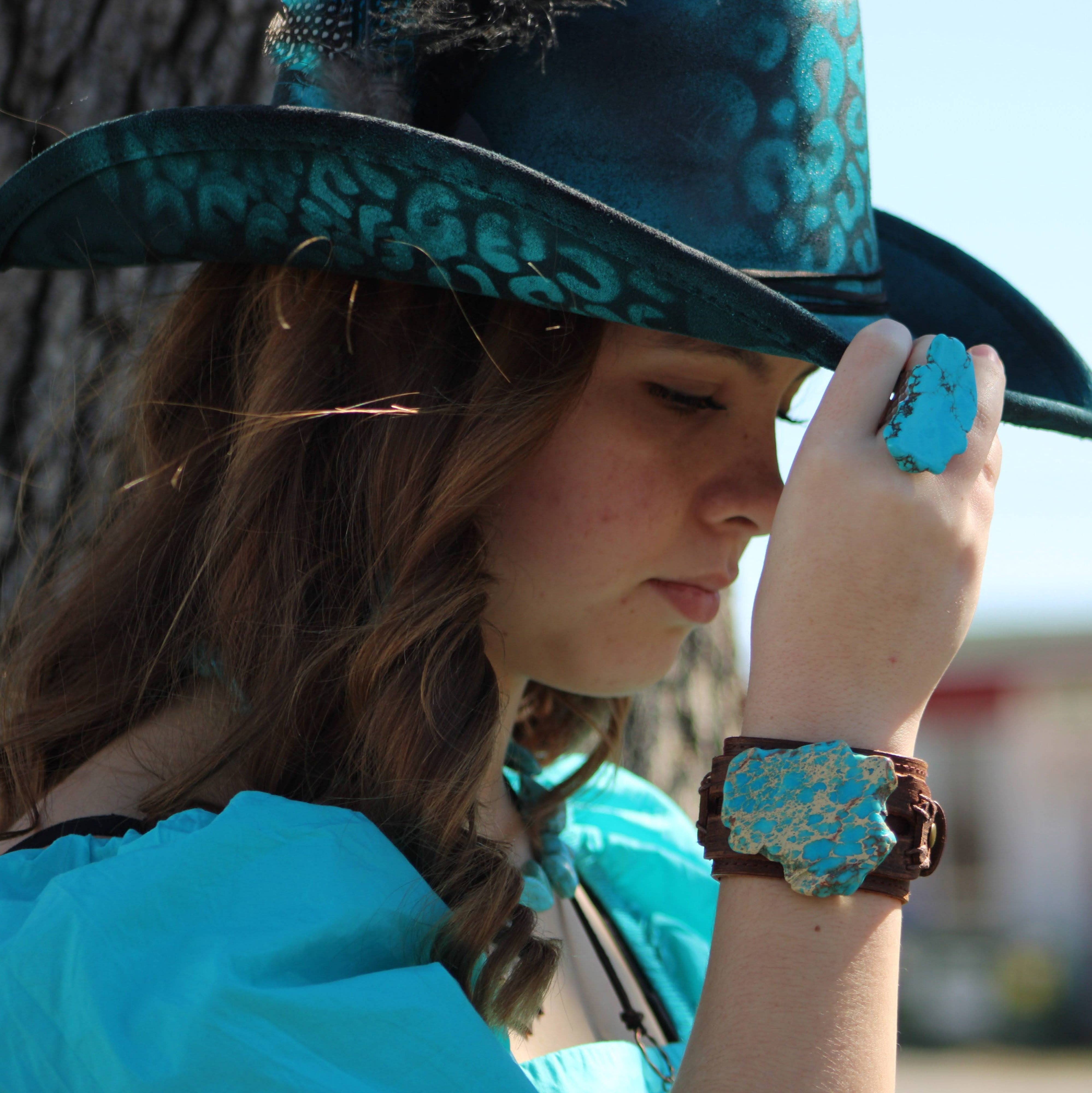 The Jewelry Junkie - Wholesale Cuff Bracelet - Genuine Leather Wide Cuff Bracelet w/ Regalite Slab 006y3