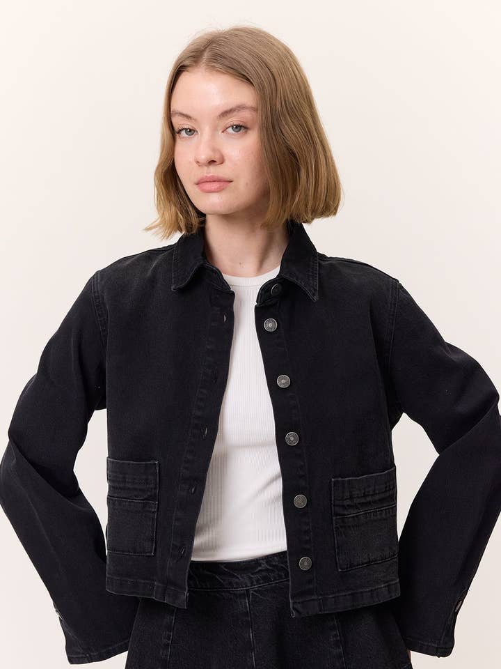 Chaqueta de camisa vaquera recortada negra para venta al por mayor de MANUKA