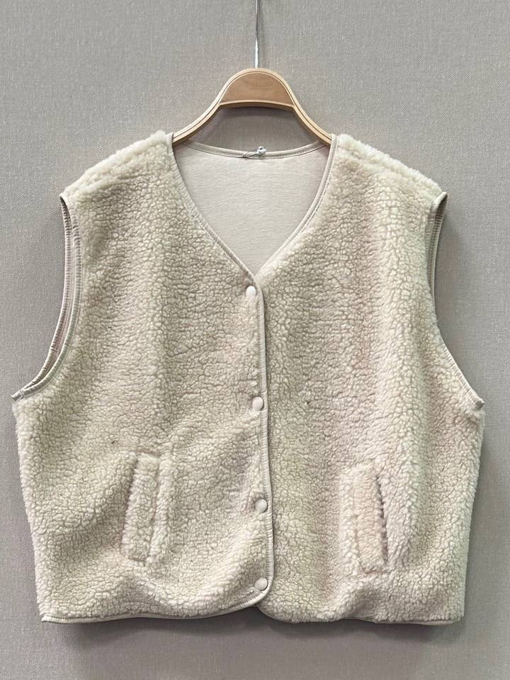 SWEET MAGIC MODA Y COMPLEMENTOS - Wholesale Outerwear Vest - Kids - SHEEPSKIN VEST 2