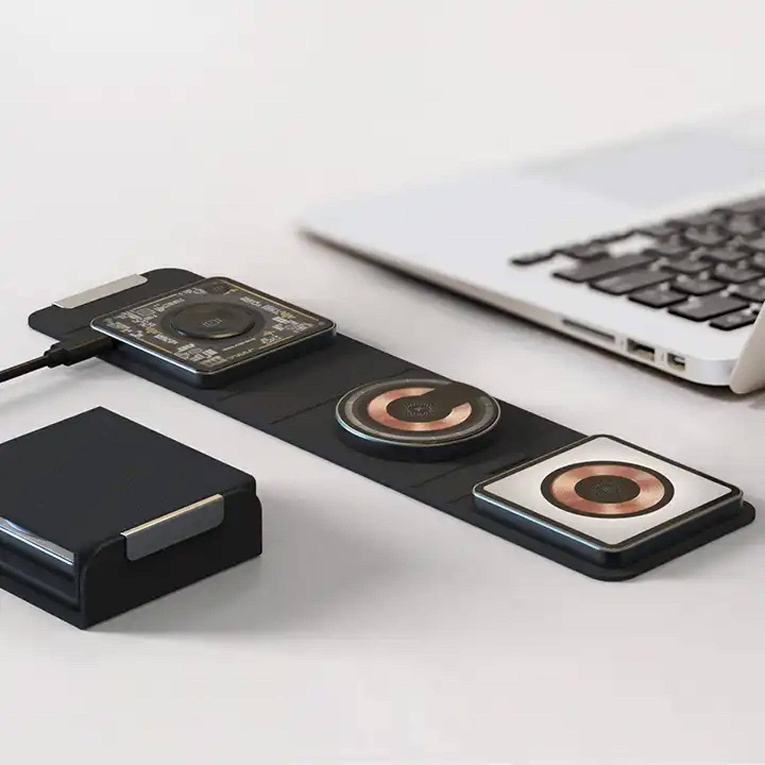 GulleeGadgets – Engroshandel Skærmbeskytter til telefon – Sammenfoldelig trådløs opladerstation til flere enheder7