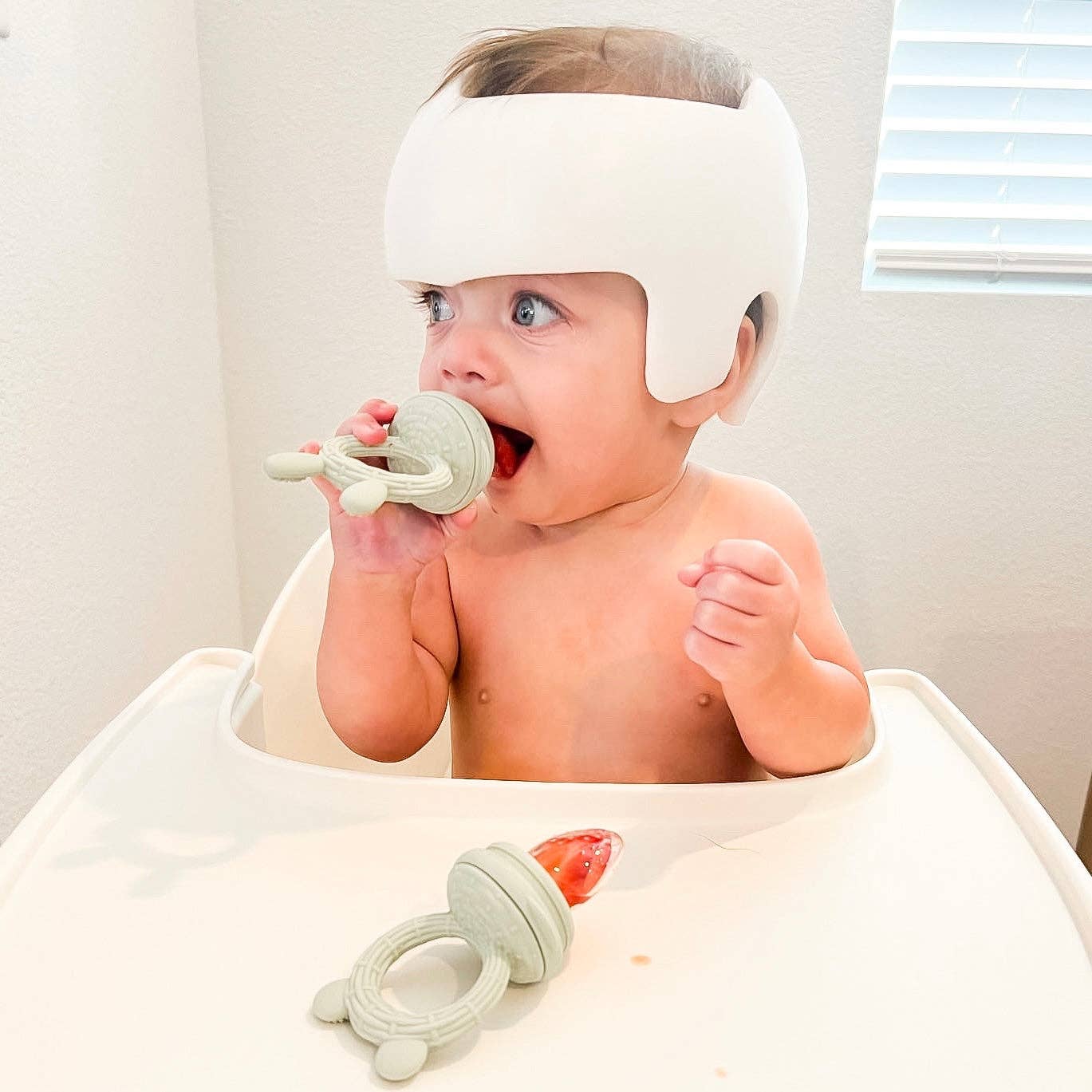 Calla & Friends – wholesale Feeding set – Baby – The Nourishing Nibbler Bunny Feeder2