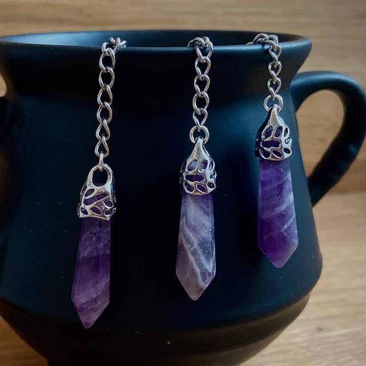 Boule à thé améthyste pour la vente par Fiddlehead Traditional Wellness