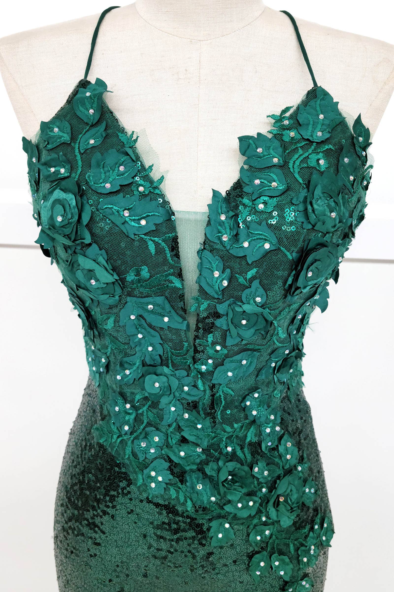 Chicas - Wholesale Jurk - Dames - Bodycon pailletten mini-jurk met bloemen en bandjes C80730