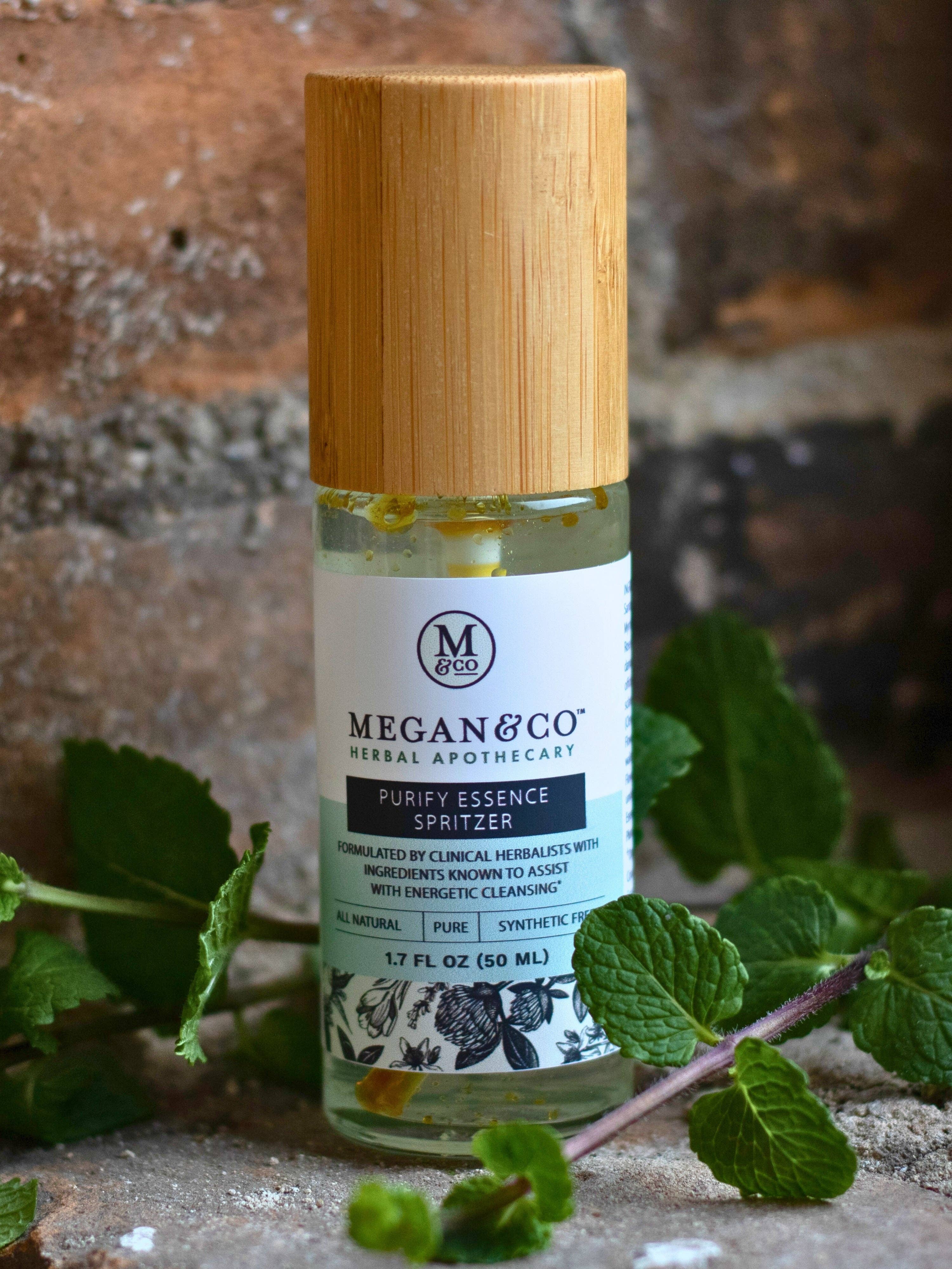 MEGAN & CO. Herbal Apothecary - Vendita all'ingrosso Spray per tessuti e ambienti - Purify Spritzer (50mL) – Un Detergente Energetico1