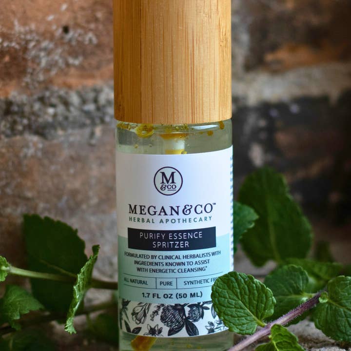 MEGAN & CO. Herbal Apothecary - Vendita all'ingrosso Spray per tessuti e ambienti - Purify Spritzer (50mL) – Un Detergente Energetico1