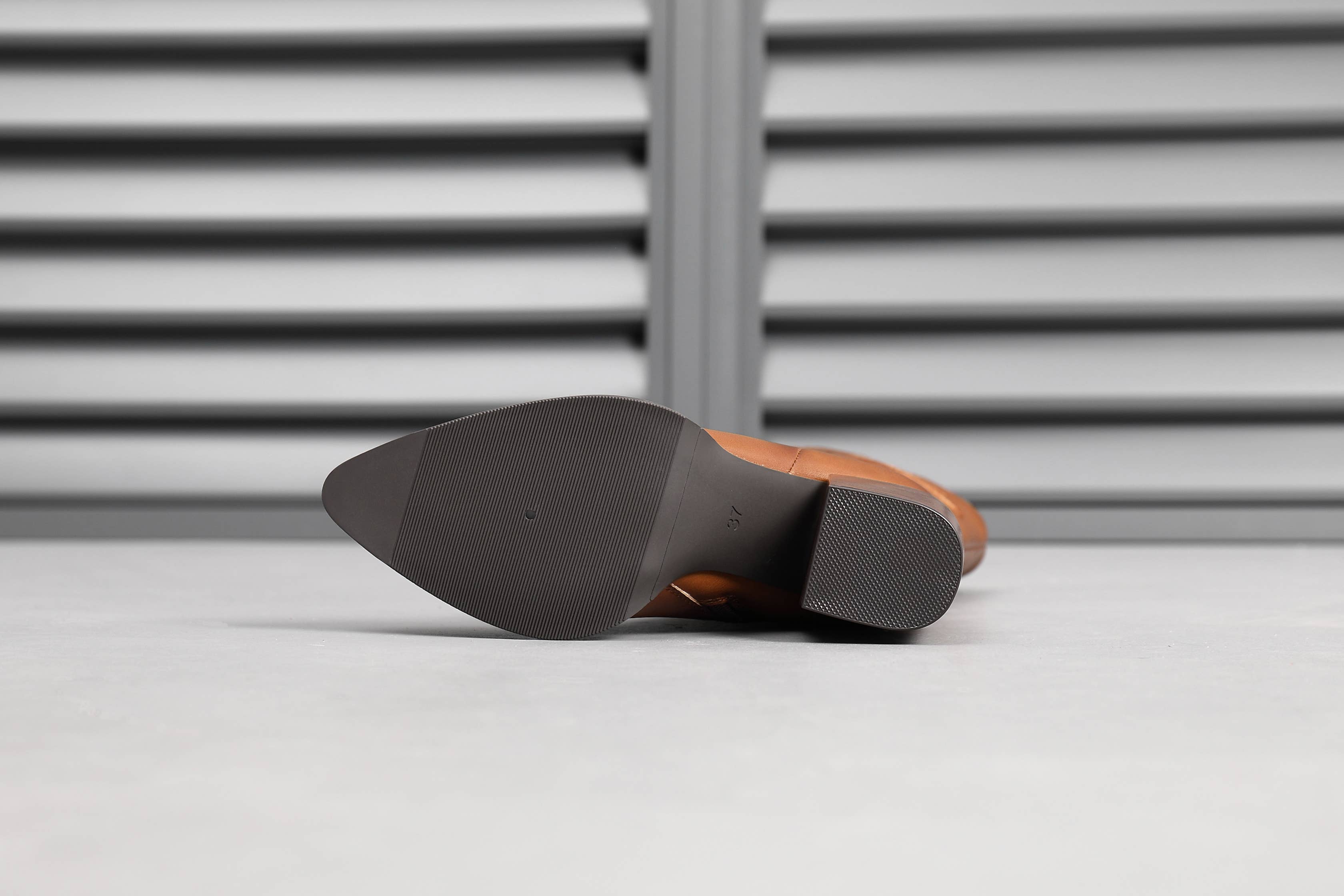 Top Staka - Wholesale Cowboylaarzen - Dames - A2374 Dames cowboylaarzen met hoge kniehoge schacht1