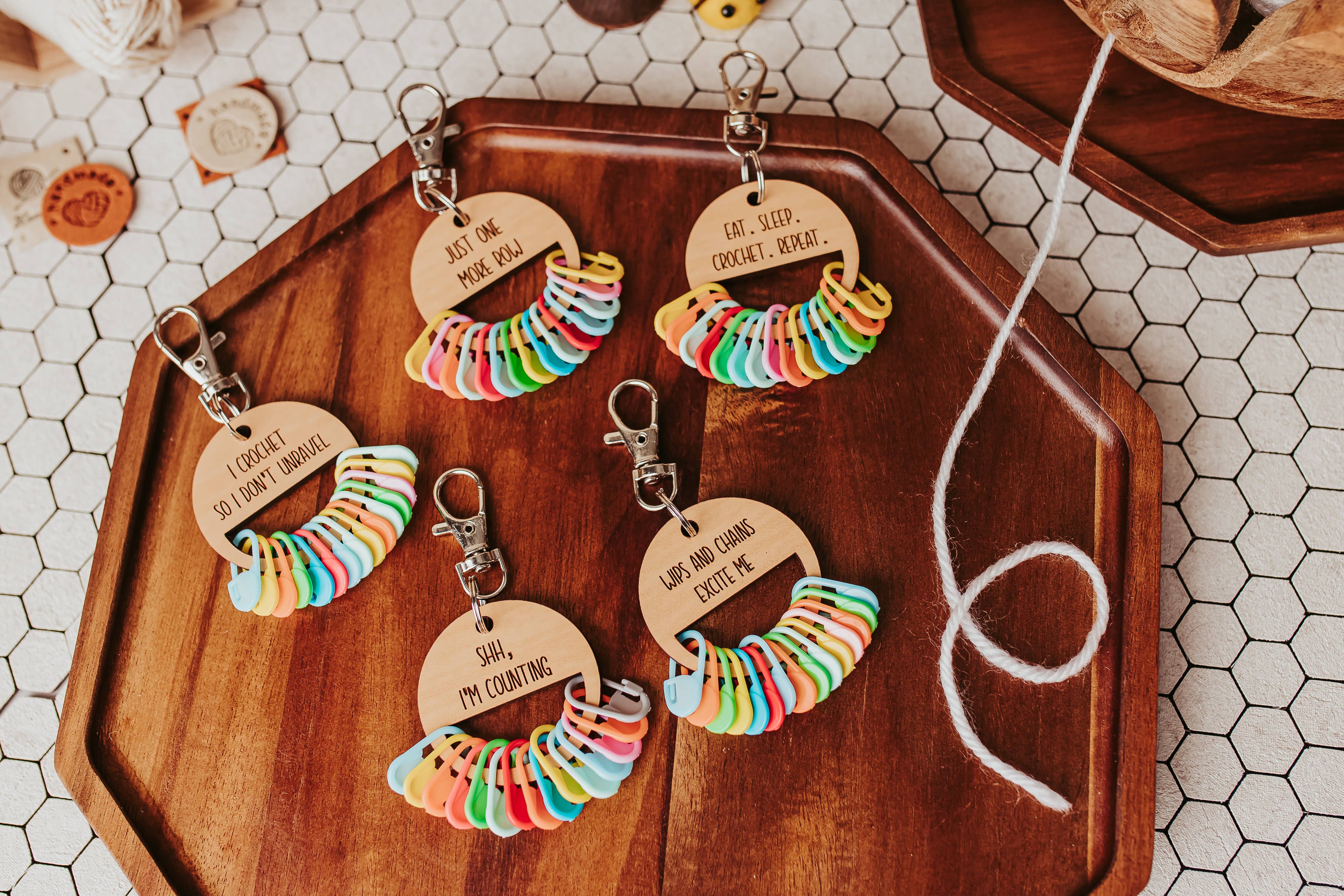 Loops & Bee - Wholesale Knitting/Crochet Supplies - Stitch Marker Holder Keychain1