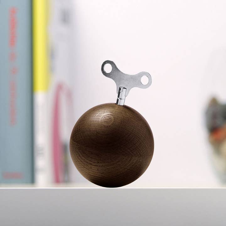 SIEBENSACHEN BY ADAM+HARBORTH - Wholesale Music Box - Kids & Baby - MOZARTKUGEL Oak Music Box1