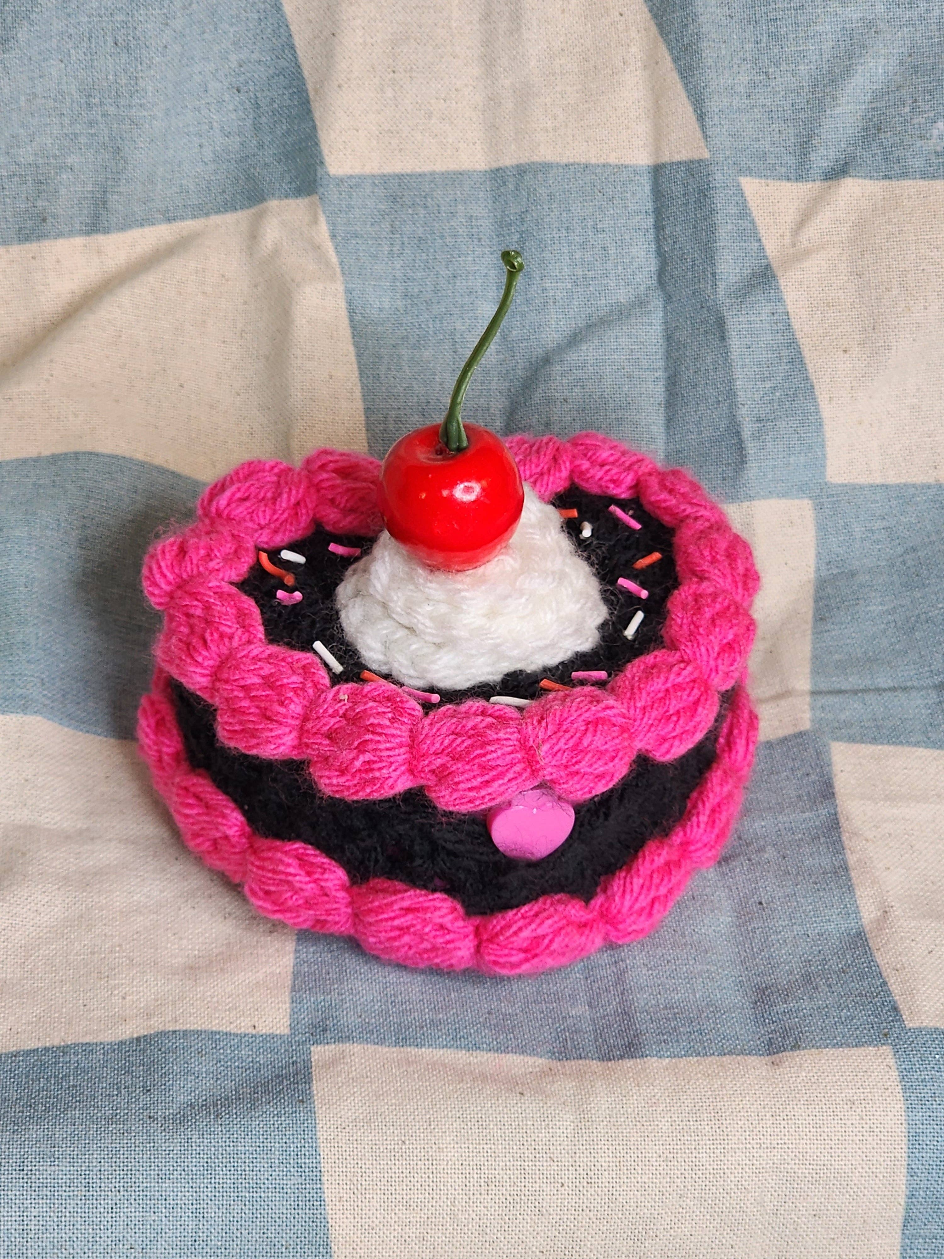 A Creative Wonderland - Wholesale Jewellery box/organiser - Black and Pink Fake cake jewelry box