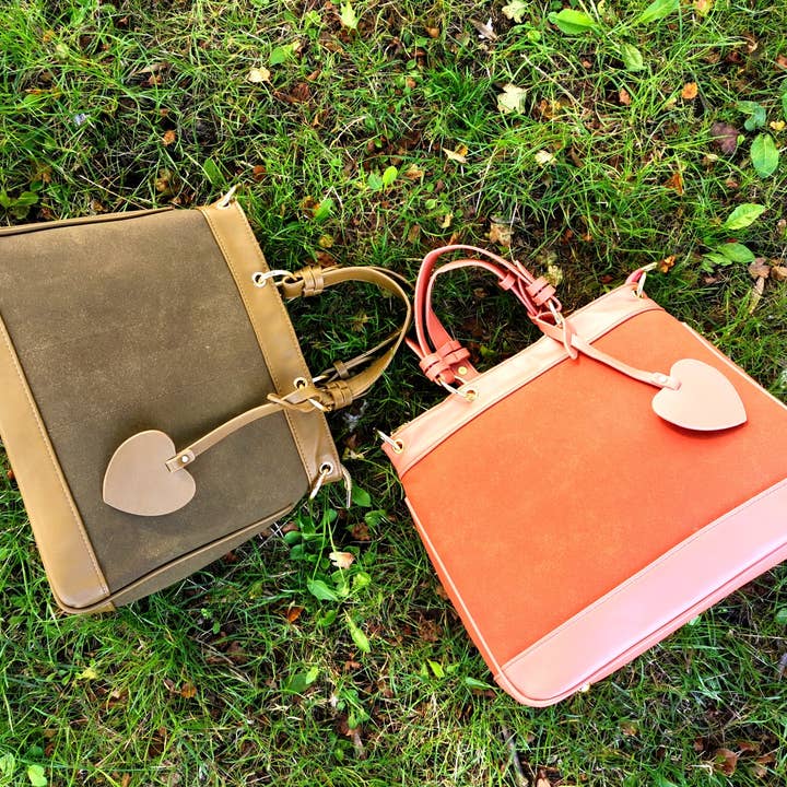 Superbia - Wholesale Tote Bag - Women's - Love Heart Tag Short Handle Tote with Shoulder Strap 22036