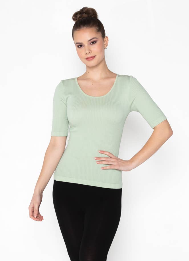 C'est Moi Clothing Co - Wholesale Gebreide top - Dames - Naadloze rib S/S ronde hals- CERT12138