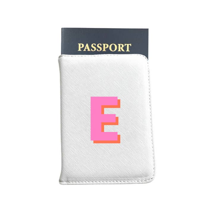 Aspen Lane – wholesale Passport case – women's – Saffiano Passport Holder | Personalized | Single Initial