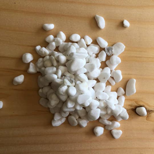 Living Arrangement - Wholesale Planting/Potting Soil - Pebbles for Container Gardening