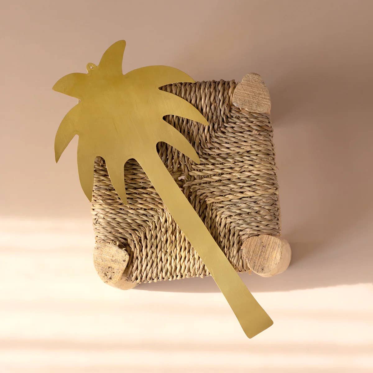 Mikwi – Engroshandel 3D-vægkunst – Vægsdekoration i palmeform af gyldent messing7