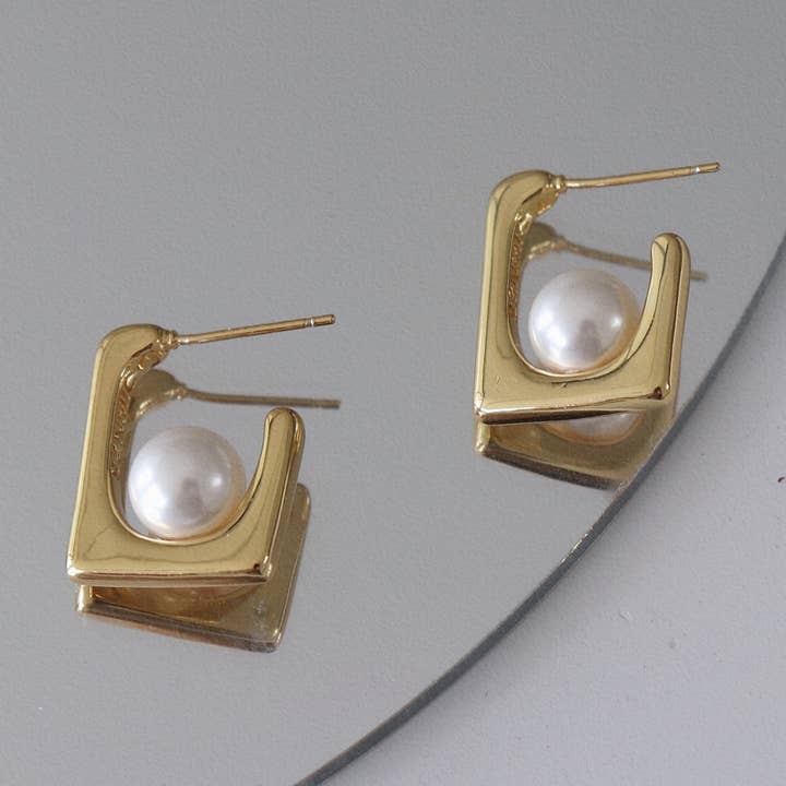 Orecchini Genesia per la vendita all'ingrosso da parte di Chailata