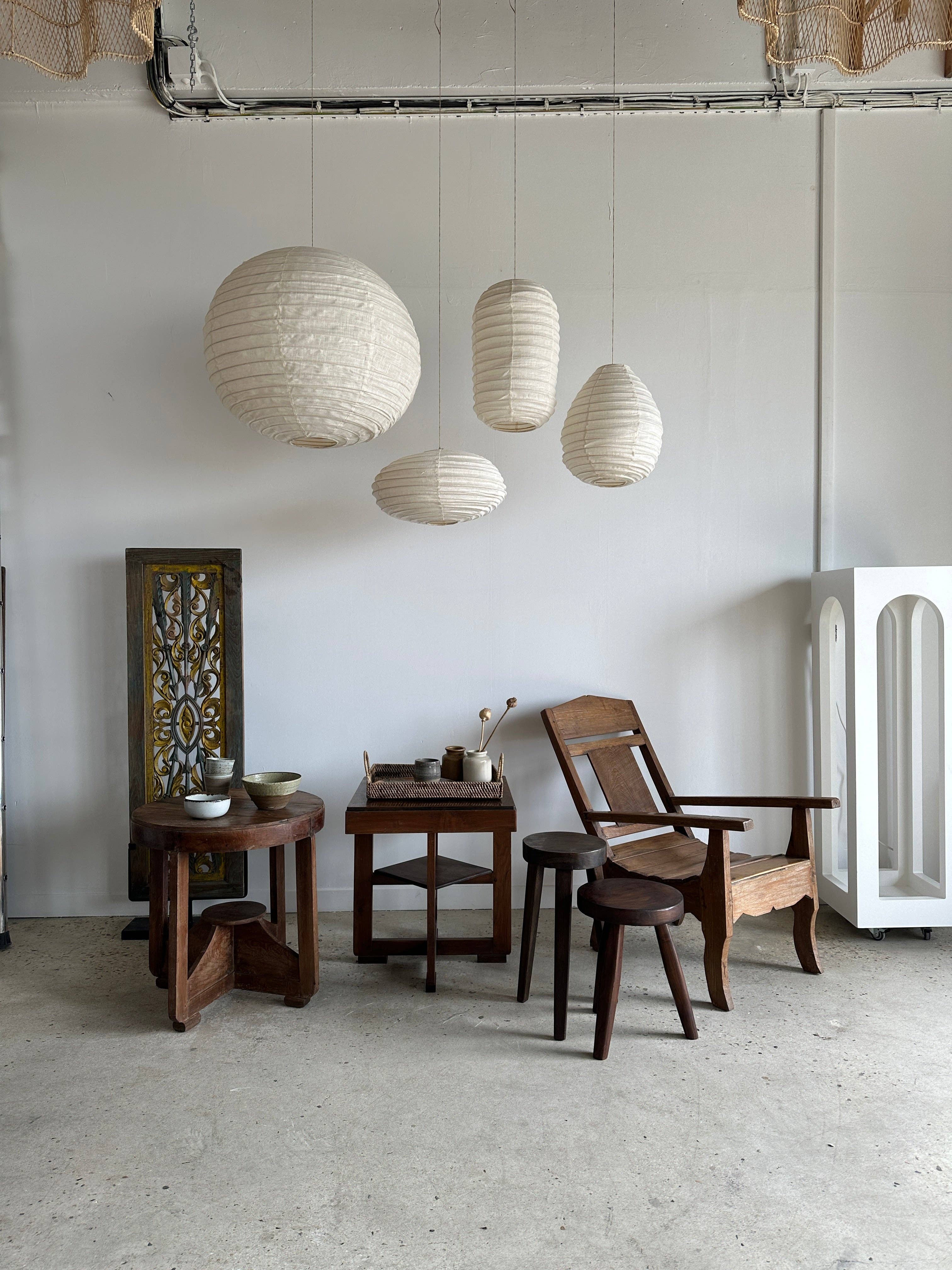 Office Objets - Wholesale Chandelier/Hanging Light - Average Japanese-style oval flattened pendant in rattan and natural linen H30 D4529