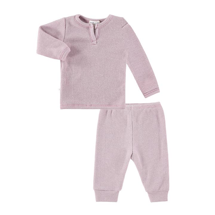 Ensemble de Tee-shirt Henley et Leggings Teints en Vêtement Éco-Thermique pour la vente par PAIGELAUREN baby & toddler