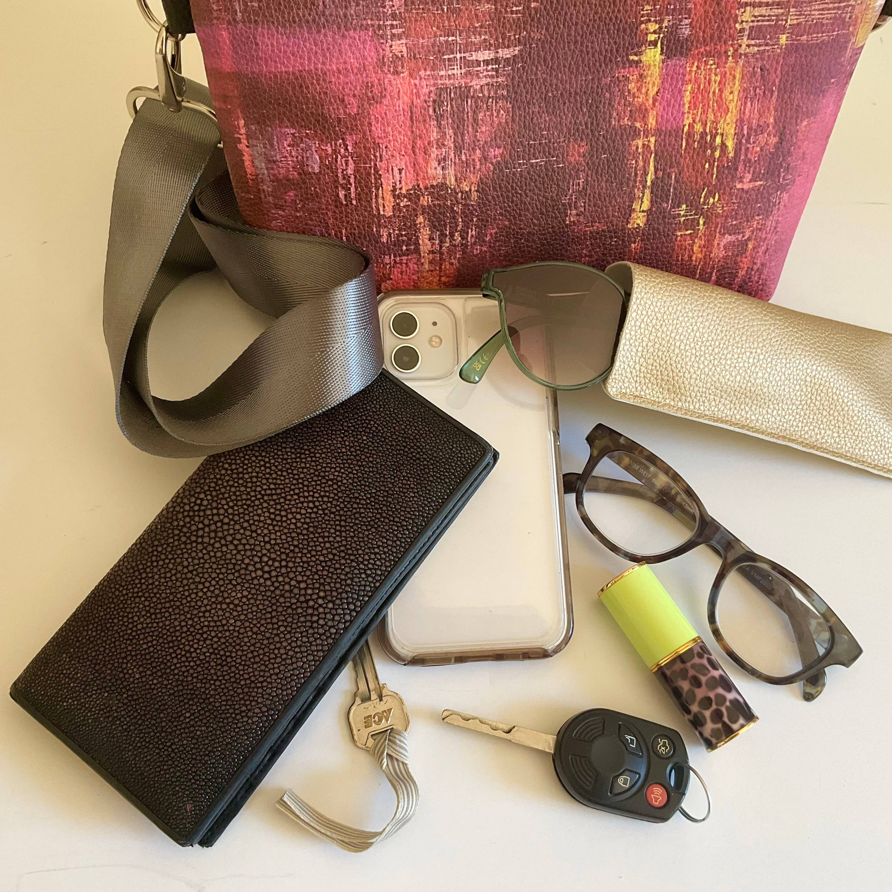 Delisch Jewelry & Accessories - Wholesale Crossbody Bag - Women's - POMEGRANATE GOLD CROSSBODY HANDBAG2