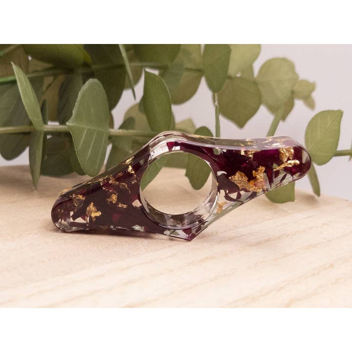 Botanically Bookish - Wholesale Book Holder - Rose & Gold Book Page Holder, Flower Thumb Page Spreader4