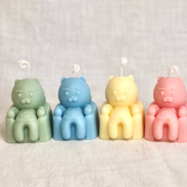 Sofa Bear Candle for wholesale by Big Fan Art Studio Inc.