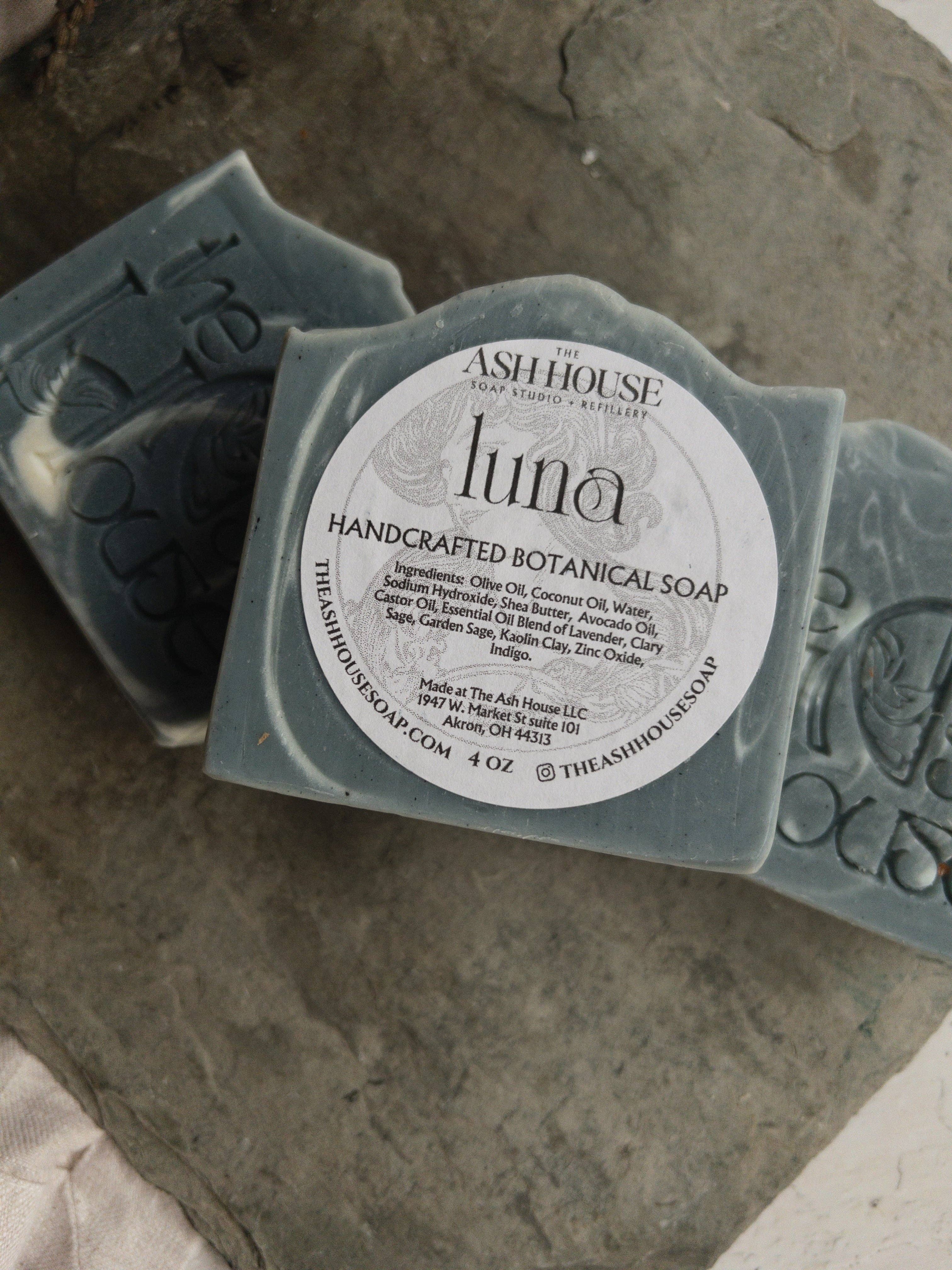 The Ash House Soap Studio - Vente Pains de savon - Savon artisanal sans huile de palme Luna Signature2