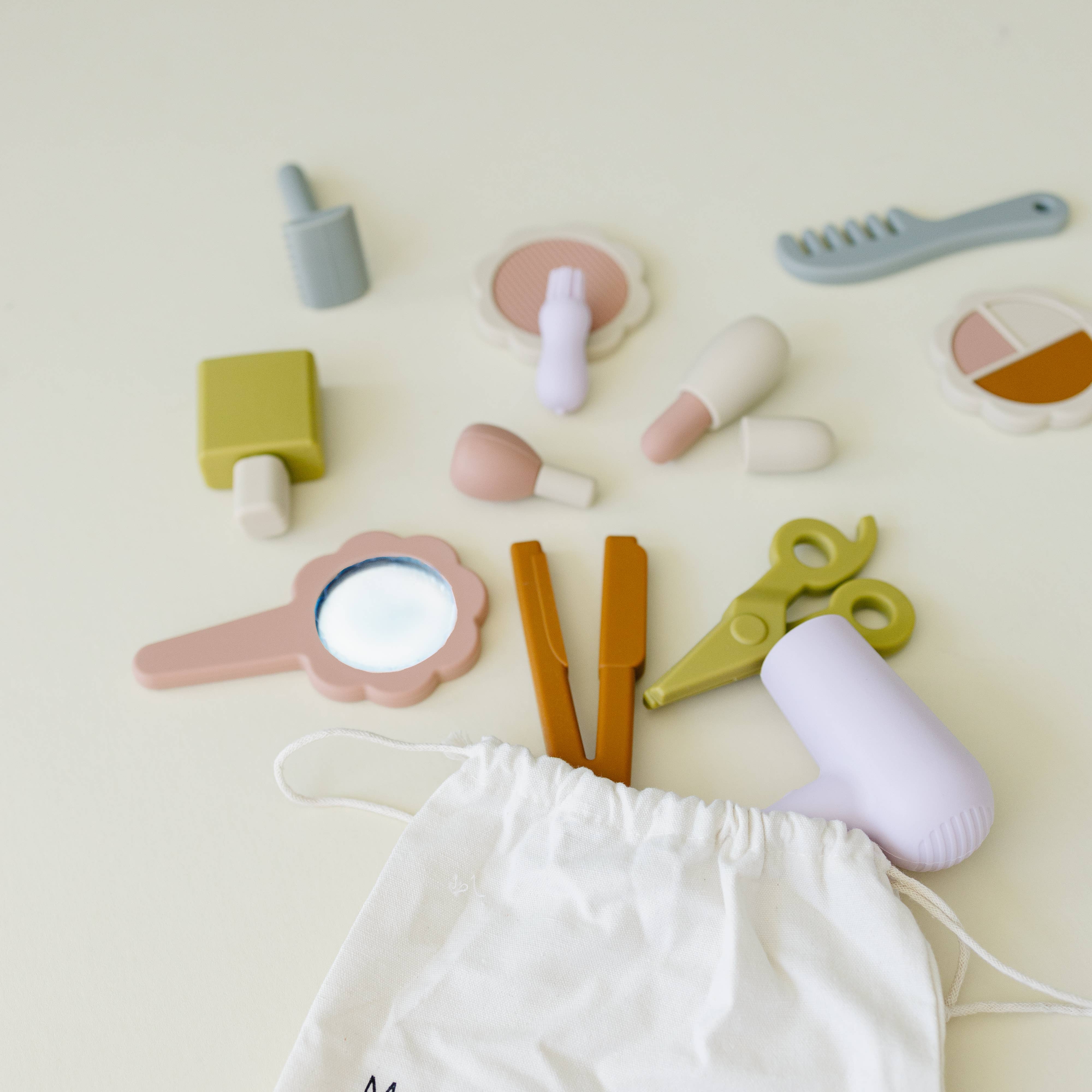 Marlowe & Co - Wholesale Toy Set - Kids - Silicone Hair and Makeup Play Set22