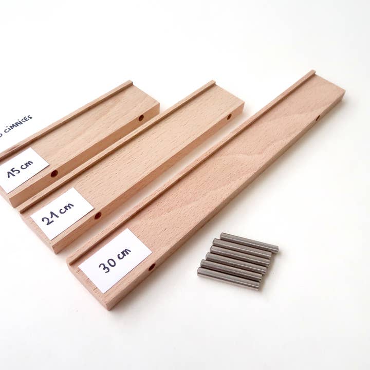 AIRE – wholesale Wall-mounted shelf – Wooden frame for Pegboard and book display14