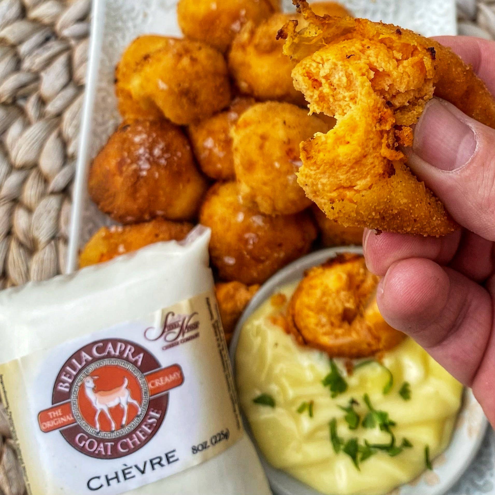 Sierra Nevada Cheese Company - Wholesale Cheese - Bella Capra Chevre Traditional 8/ 8 Oz Log4