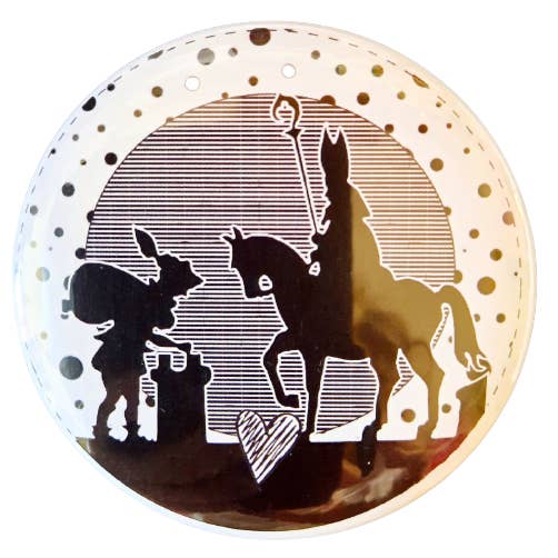 Magnet button 75mm with Saint Nicholas and Piet for wholesale by Marlijnpoppendijn