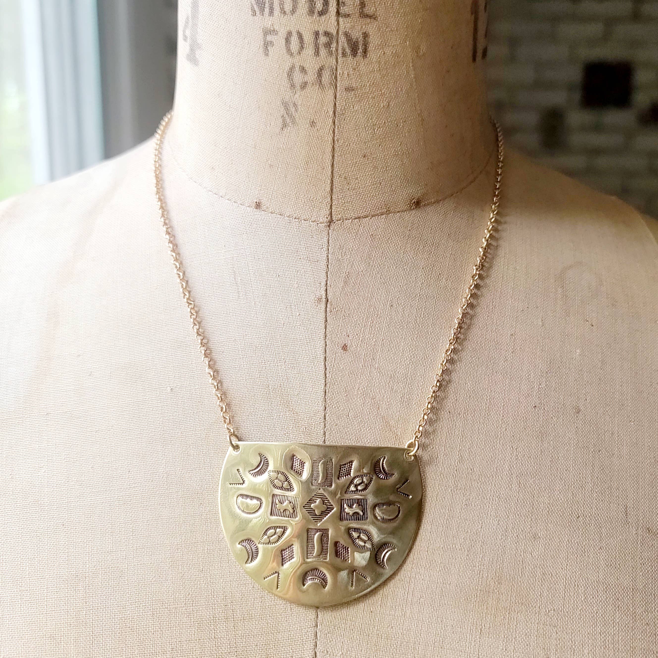 Verdilune – Engroshandel Halskæde med vedhæng – Mandala stemplet messing halskæde6