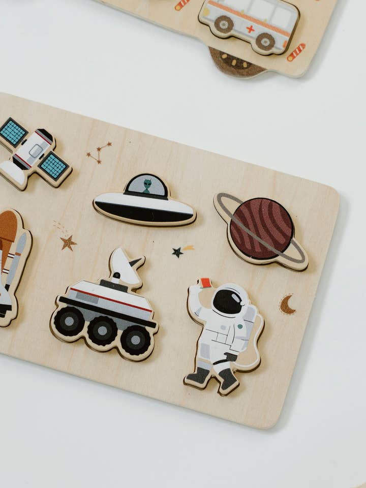 Rompecabezas de Madera Aventura Espacial para venta al por mayor de Peaks & Valleys Baby