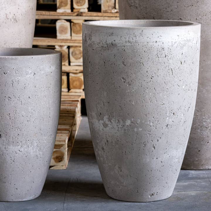 Jobu Home – wholesale Plant pot – Vessara | Truffle – 100cm XXL Tall Concrete Planter – 172L Round Plant Pot1