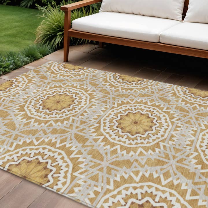 HomeRoots - Vendita all'ingrosso Tappeto - Tappeto Lavabile a Medaglione Floreale Oro Grigio e Avorio 8X10'
