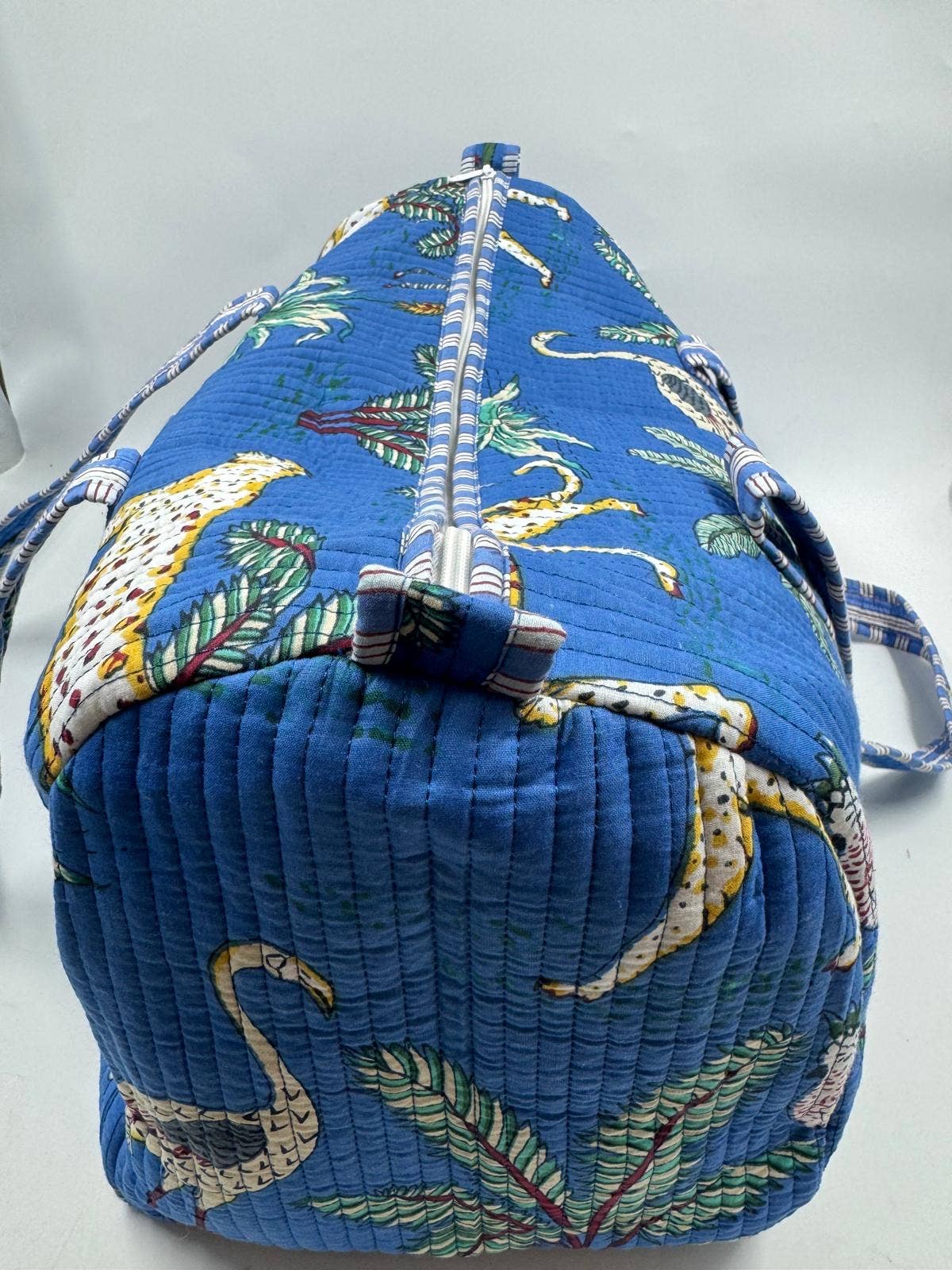 Funky Yak Ltd – wholesale Tote bag – Women's – 100% Cotton Kantha Quilted Boho Safari Duffle ToteBag (Zip)2