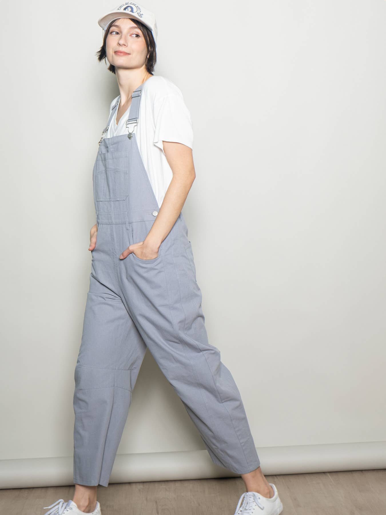 Elloh Collection - Wholesale Overalls - Women's - Relaxed Fit Barrel Leg Cotton Overall w Adjustable Straps3