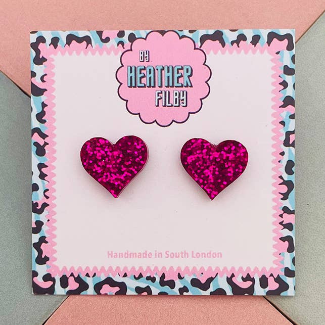 Hjerteformede glimmerøreringe (FLERE FARVER) - Bedst Sælger for engroshandel hos By Heather Filby