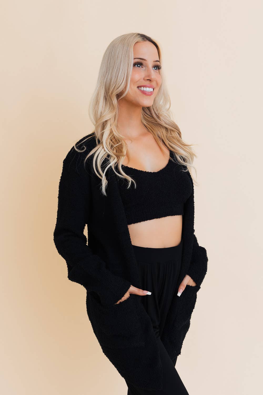 Leto Accessories - Wholesale Cardigan - Women's - Cozy Boucle Longline Cardigan w Pockets