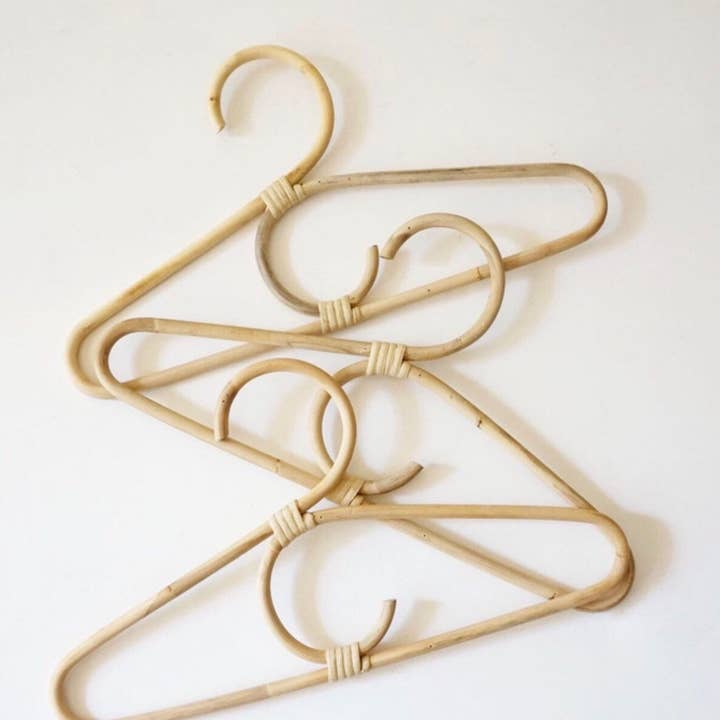 Bali Harvest - Wholesale Clothes Hangers - Original Rattan Hangers (Adult) - Zero Waste Eco Boho Decor