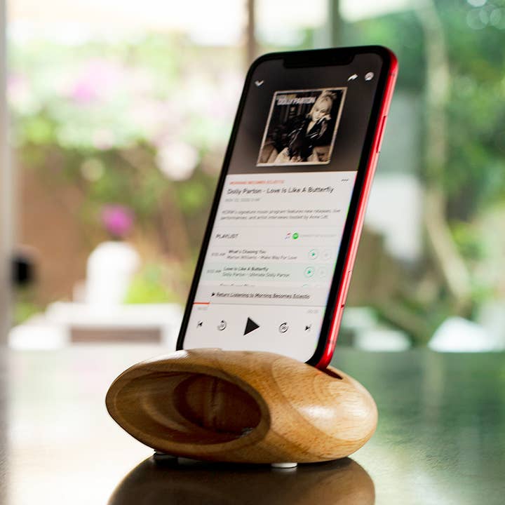 GUUD Brand Handmade Acoustic Speaker Mobile Phone Stand Dock and other Purchase Wholesale glovely guanti. Free Returns & Net 60 Terms on Faire trending on Faire.