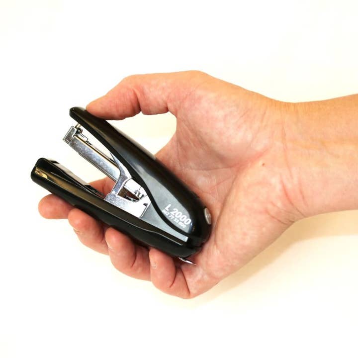 WINNERBOX - Wholesale Stapler - L2000 Flat Stapler (Black)1
