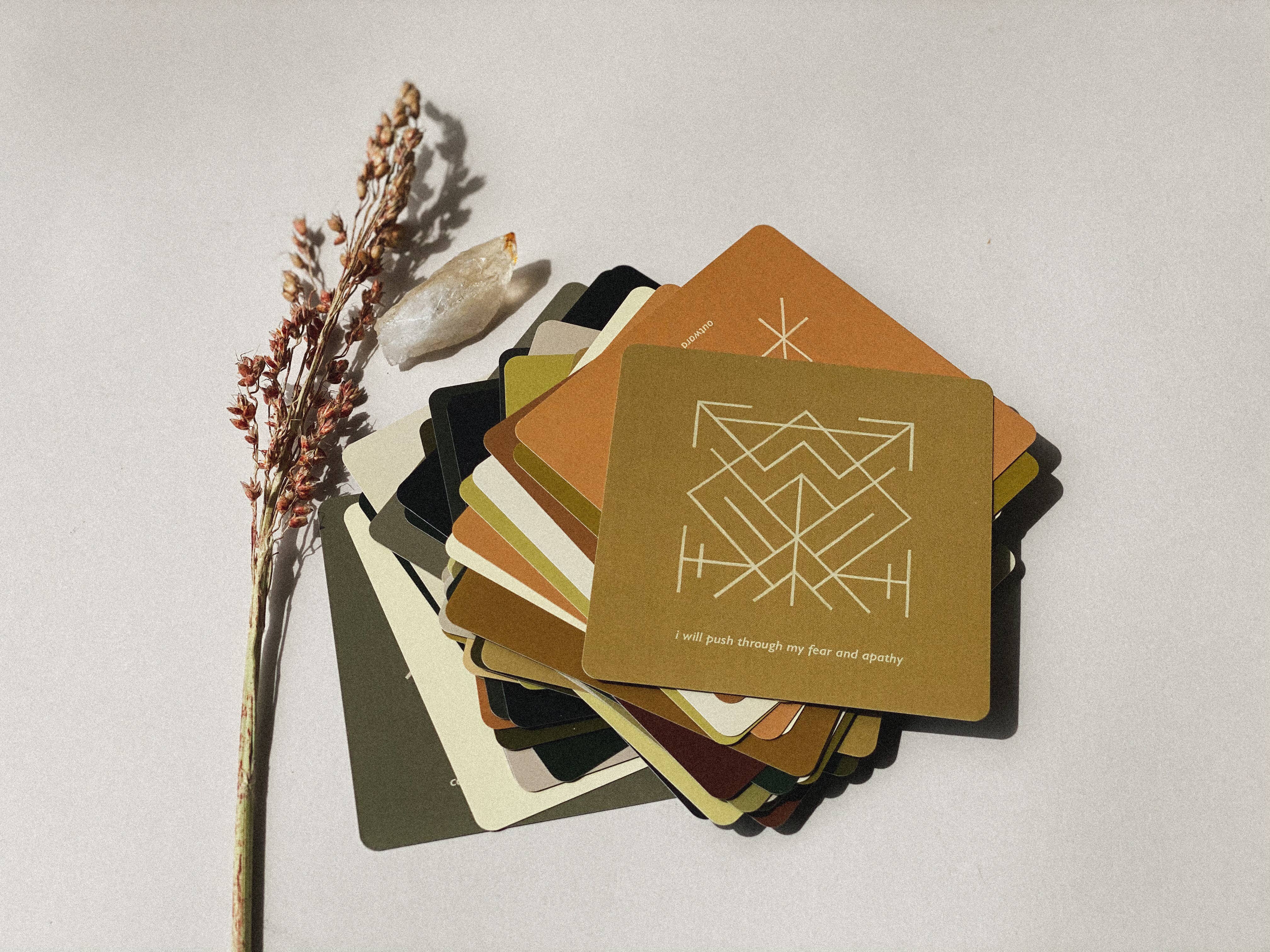 The Hollow Valley - Wholesale Tarot Cards - Hollow Valley Sigil Oracle5