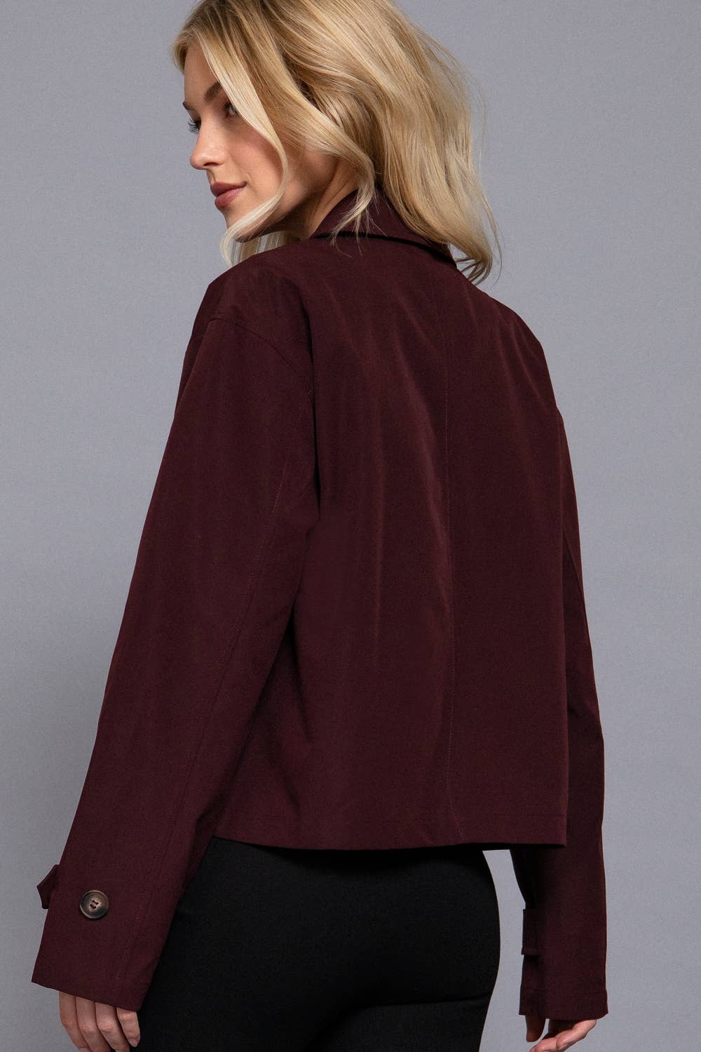 Active Basic | Active USA - Vente Veste – femme - Veste courte trench croisée à manches longues11