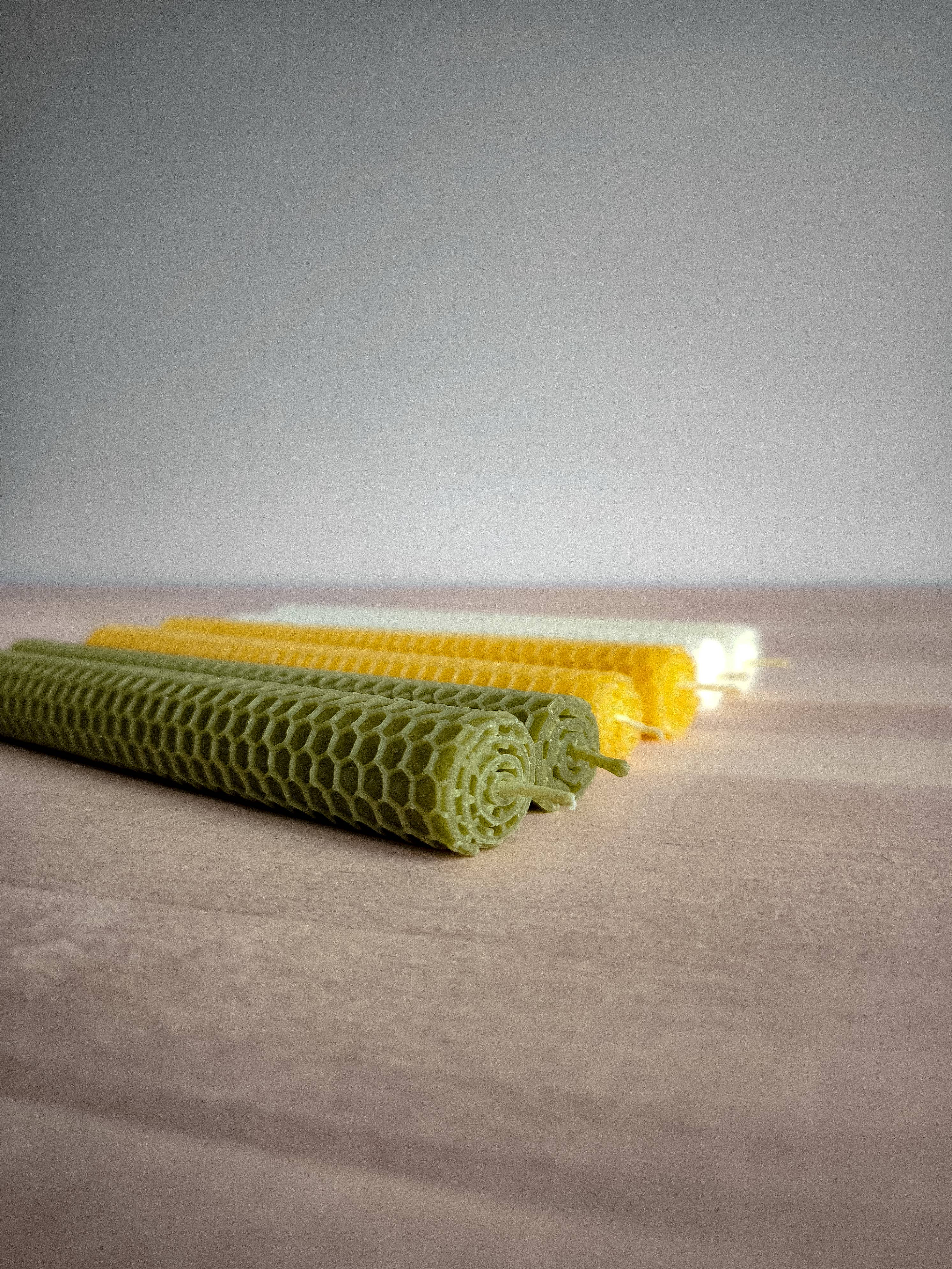 korys - Venta al por mayor Velas cónicas/candeleros - Velas cónicas enrolladas de cera de abejas en panal4