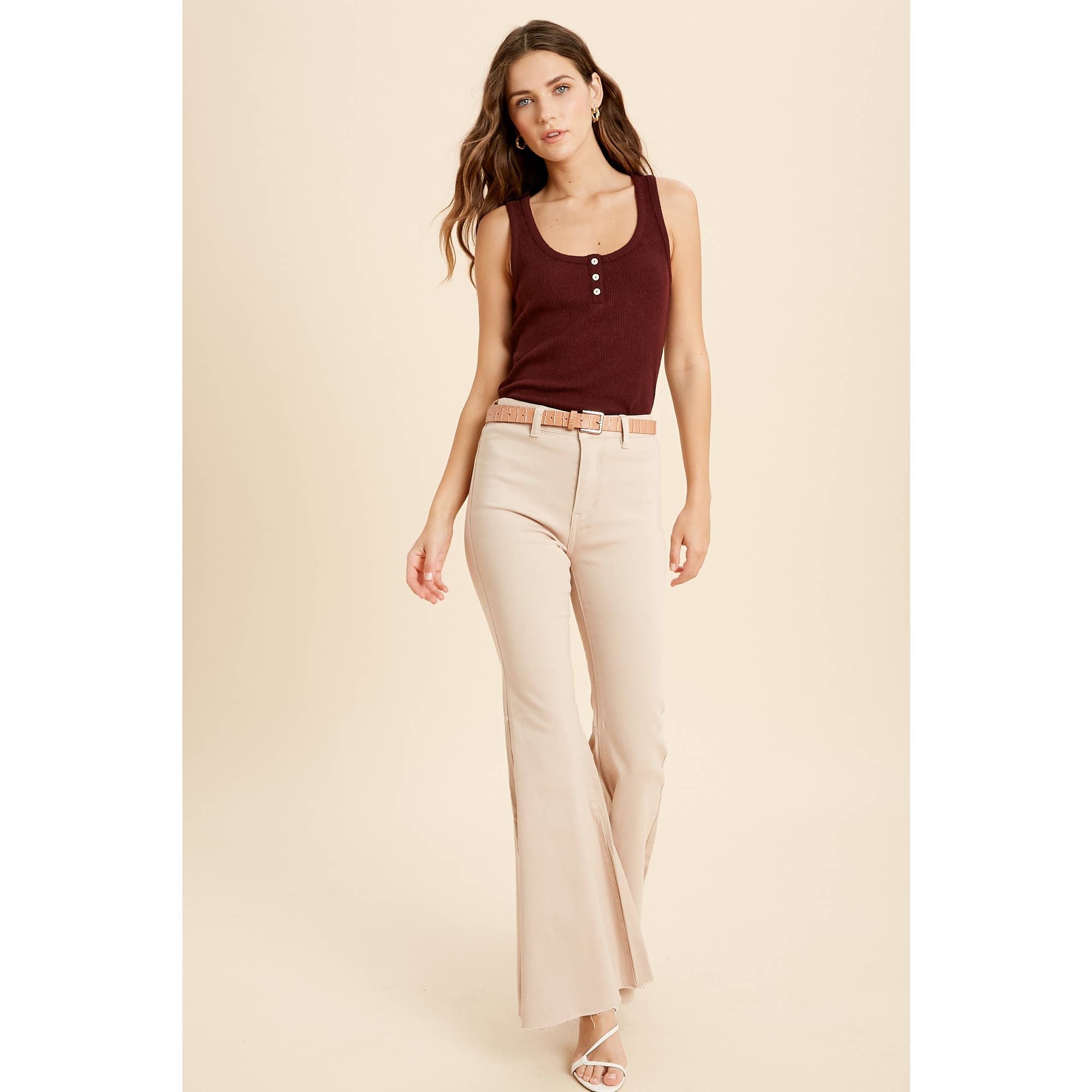TAUPE HIGH RISE FLARE JEANS WITH POCKETS / WL19-2932 for wholesale on Faire3