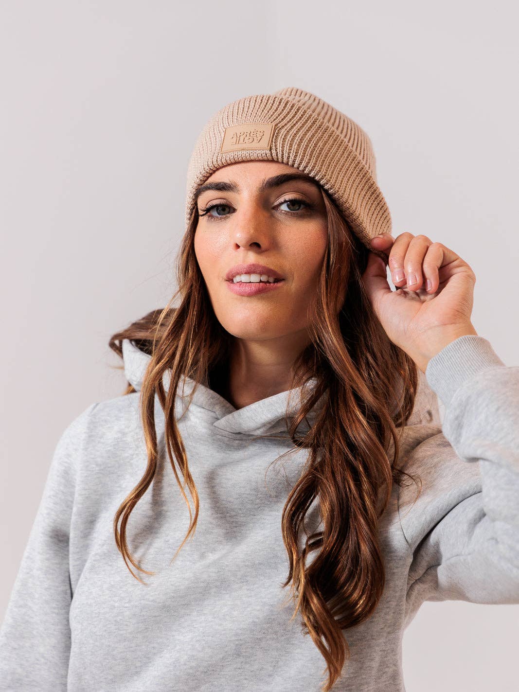Après Actif - Wholesale Beanie - Women's - 100% Merino Wool Beanie — Champagne2